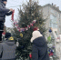 Праздник к нам приходит!Новогоднее чудо своими руками: гимназисты украсили праздничную елку - Газета Новоторжский вестник